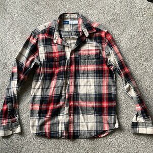 Men’s flannel long sleeve button up
